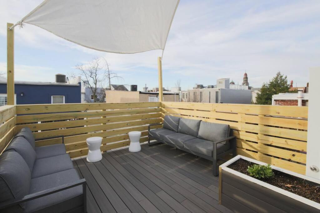 Large 2 Bdr With Deck Hosted By Stayrafa Philadelphia Kültér fotó